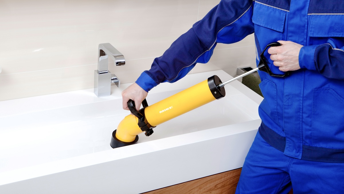 Bộ bơm hút đẩy REMS Pull-Push làm sạch tắc nghẽn đường ống