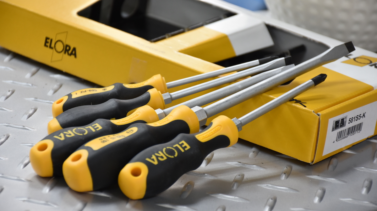 Ruột bộ tô vít 5 cây tô vít thân tròn, gốc lục lăng