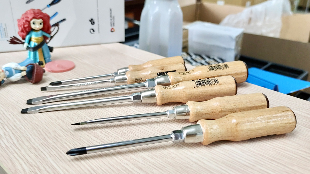620302 Bộ tua vít cán gỗ 6 cây bake và dẹt WITTE sản xuất tại Đức