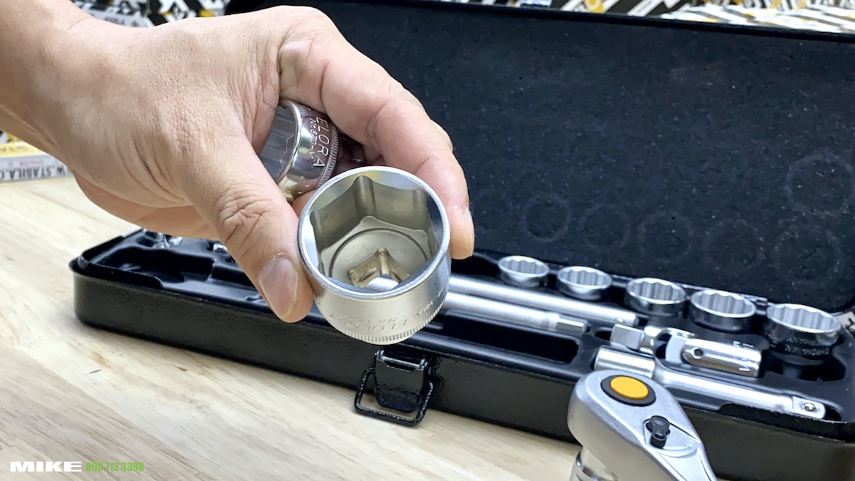 Đầu khẩu 6 cạnh, góc xoay 60 độ Bộ tuýp 20 chi tiết 6 cạnh ELORA 871-JSU