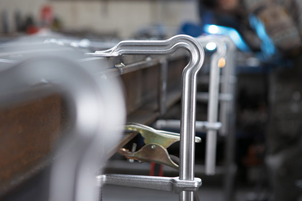 Cảo Omega BESSEY GMZ-K, tay xoay chữ T, vam chữ F