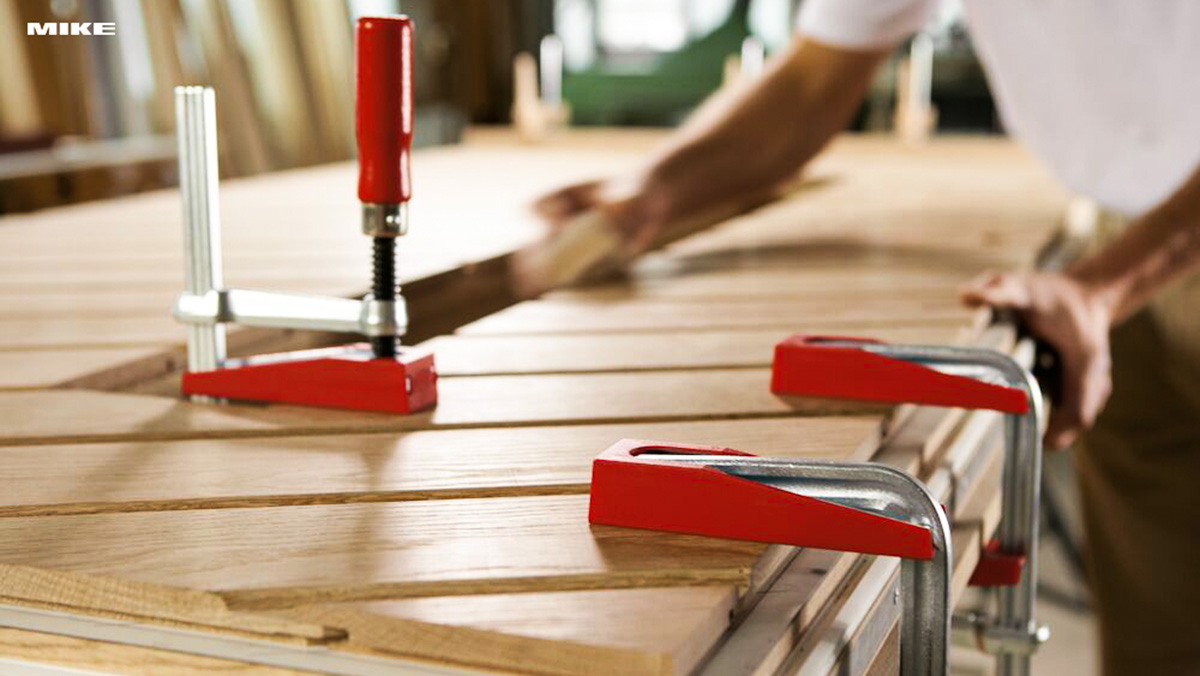 FK Cảo chữ F ngàm kẹp hình nêm lớn bọc nhựa, lực xiết 5000N BESSEY FK cảo chữ F ngàm kẹp nhựa có diện tích tiếp xúc lớn