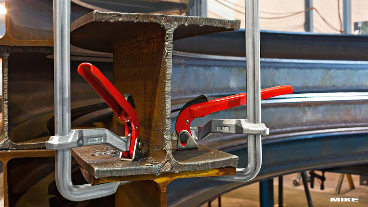 Cảo chữ F kẹp nhanh BESSEY SGHS, tay kẹp gập gọn, lực 9500N