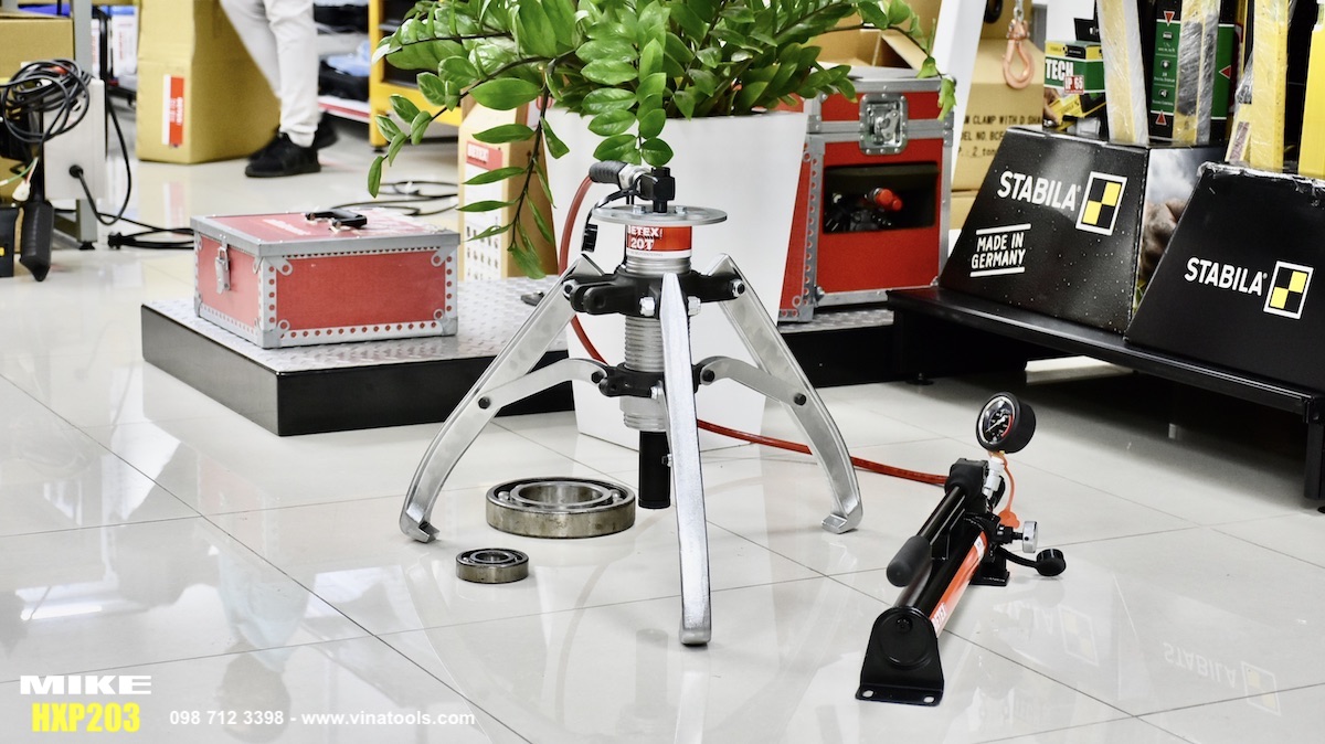 Cảo 20 tấn dùng bơm rời hxp203 của betex