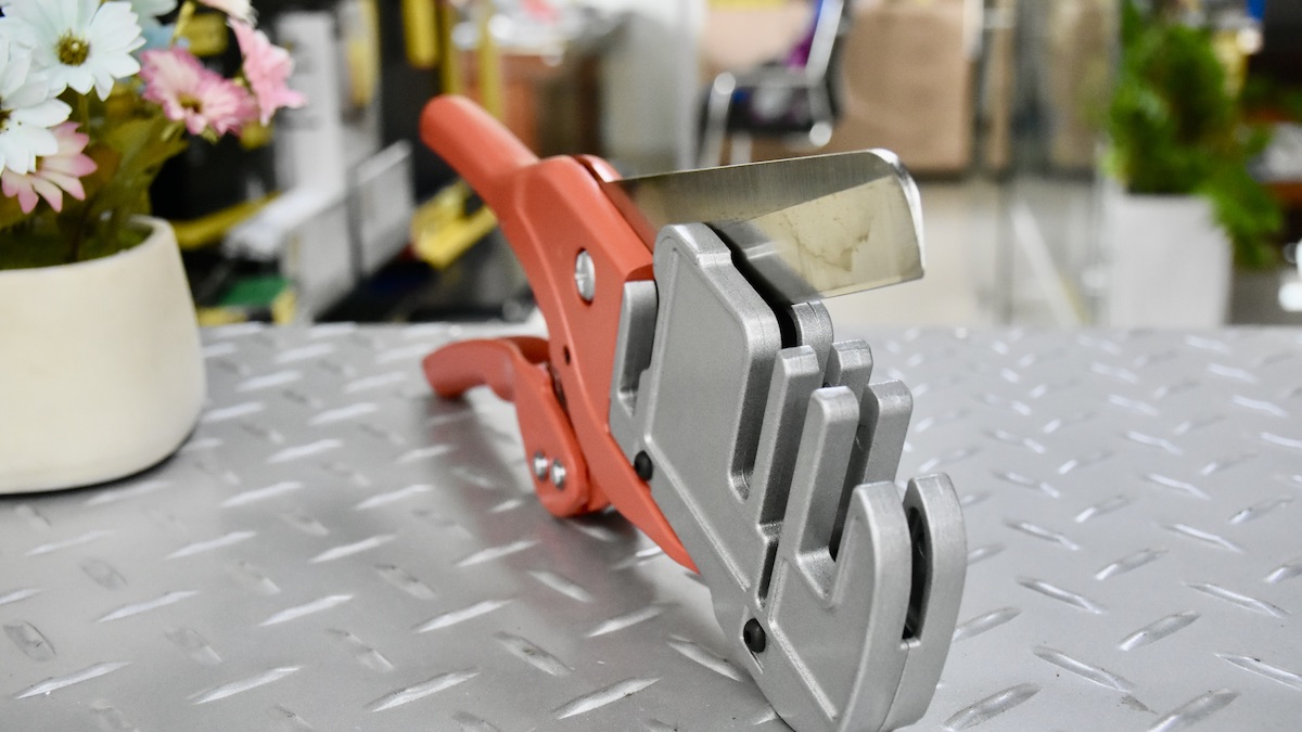 Kéo cắt nẹp ống gen trong tủ điện ADC101