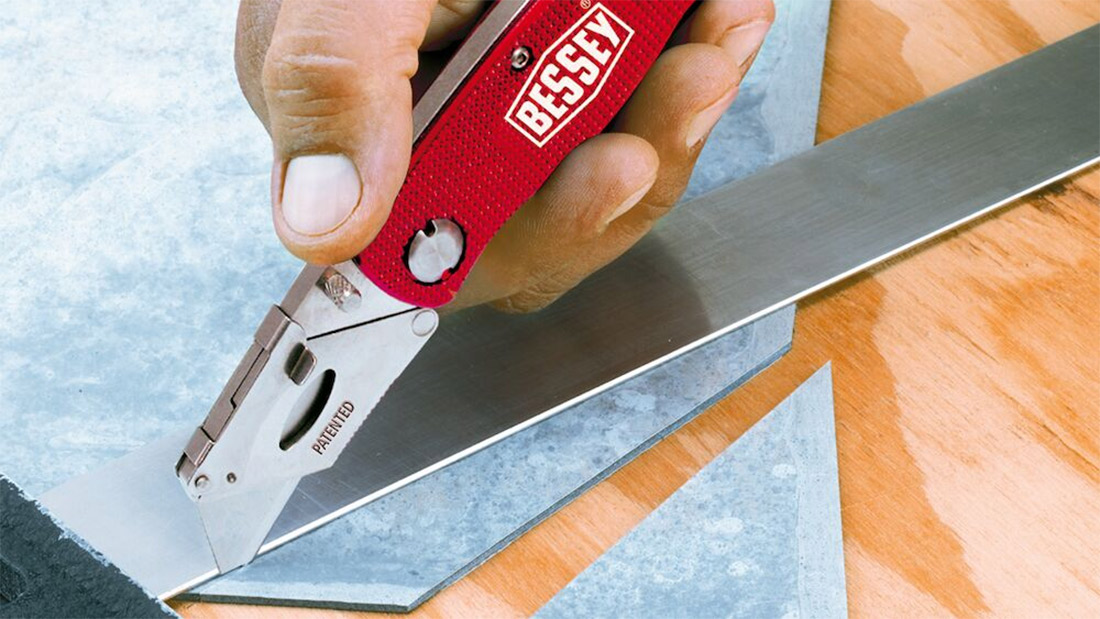 Dao rọc giấy 160mm phiên bản cán nhôm BESSEY DBKAH-EU