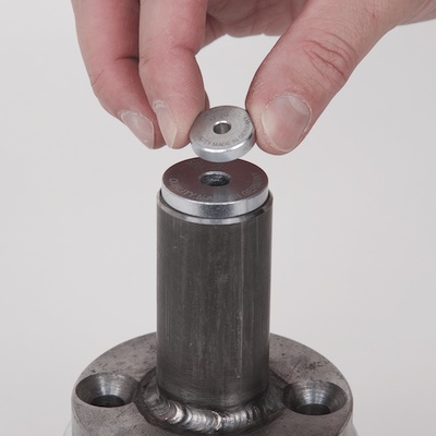 chồng đỉa nhỏ nhất lên trên cùng, trực tiếp đón đầu ty cảo