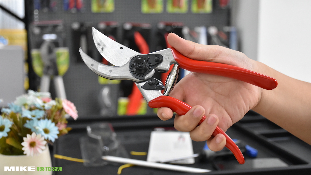 Kéo khi mở ngàm hướng nhìn bên trái FELCO 2