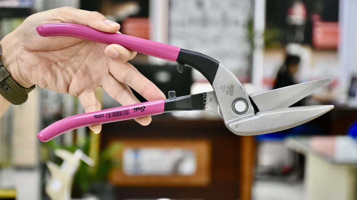 Kéo cắt tôn đoạn dài, hướng cắt thẳng D418 - BESSEY