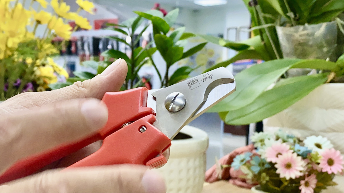 Vật liệu lưỡi thép không gỉ