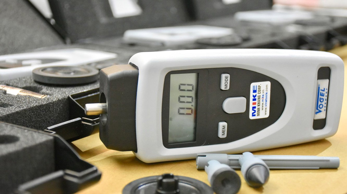 Máy đo tốc độ vòng quay 270160, không tiếp xúc từ – 99999 v/p