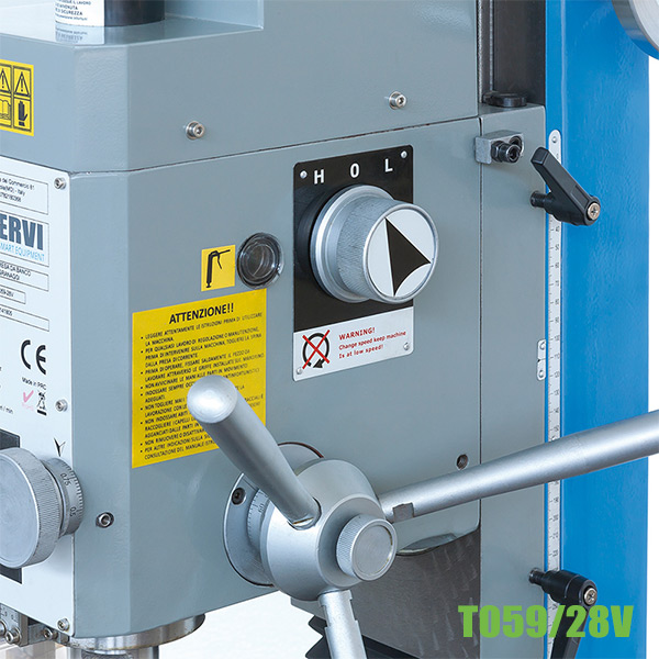 tay xoay điều khiển trục máy khoan phay T050/20V