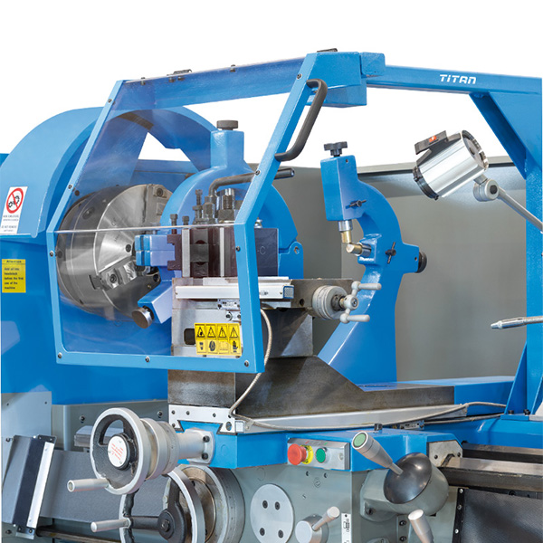 Máy tiện đa năng Fervi T095F công suất 7,5kW có màn hình LED