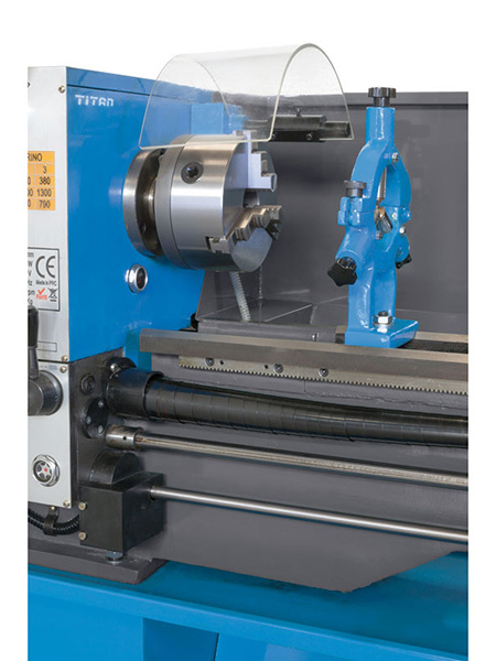 Máy tiện vạn năng FERVI T940/230V, 1500W , mâm cặp ø160mm