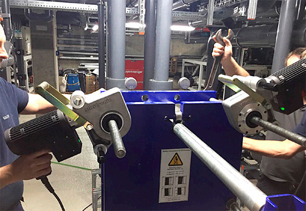 Máy xiết ốc cho bộ tản nhiệt alkitronic EC-R 80, chạy điện