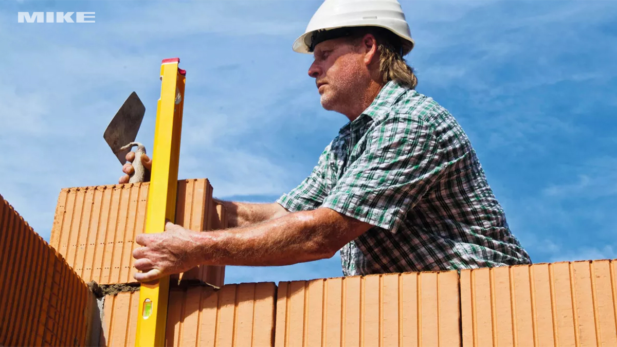 Ứng dụng thước thủy 19819 trong ốp lát gạch trong xây dựng