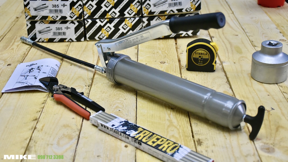 Súng bơm mỡ bằng tay sản xuất tại Đức