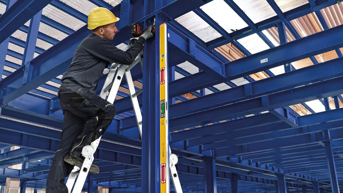 Thước thủy điện tử 183cm cấp IP67, dòng họ TECH 196 DL