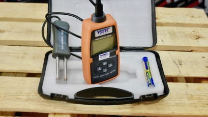 Máy đo độ ẩm gỗ 641008, sử dụng nguồn pin.