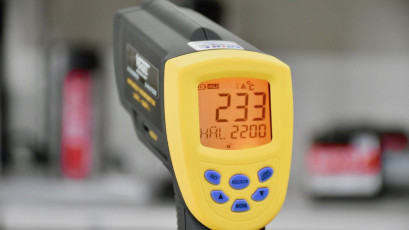 Máy đo nhiệt độ từ xa bằng hồng ngoại 2000 độ C - 2
