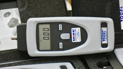 Máy đo tốc độ vòng quay - Tachometer (8)