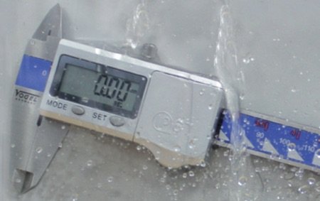 Thước cặp điện tử chống nước IP67